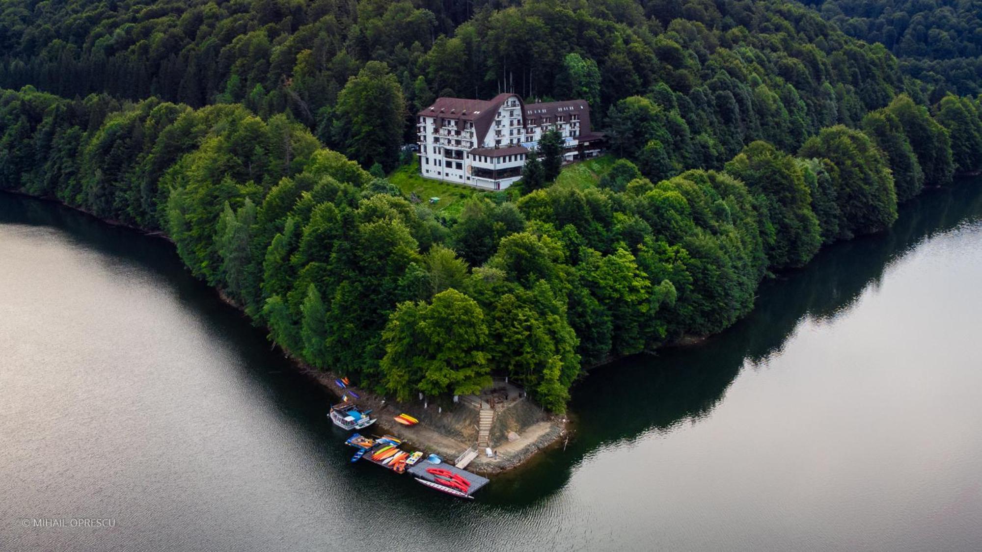 Hotel Valea Cu Pesti Căpăţîneni-Ungureni Dış mekan fotoğraf
