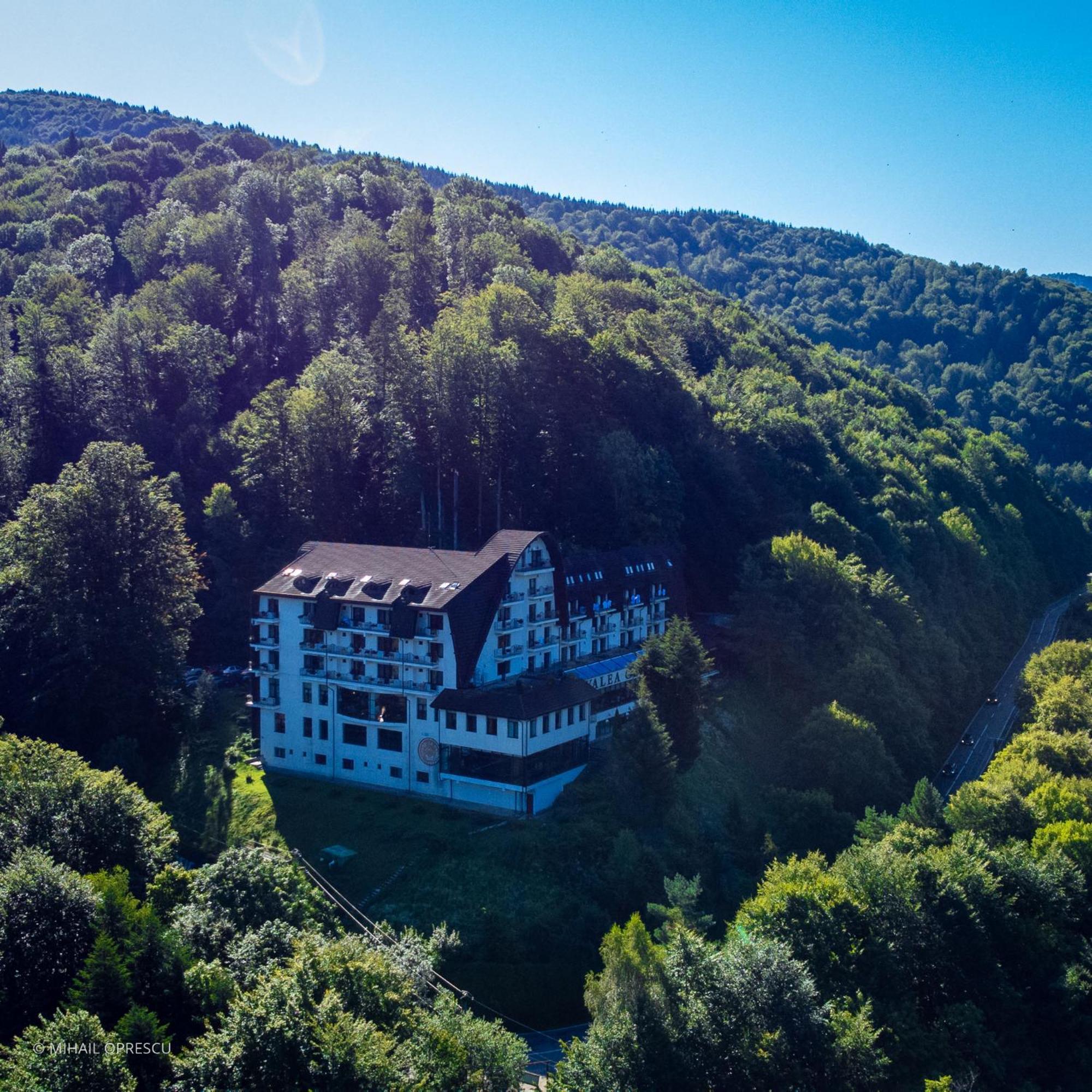 Hotel Valea Cu Pesti Căpăţîneni-Ungureni Dış mekan fotoğraf